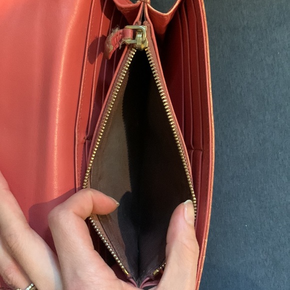 Authentic croc embossed miu miu snap wallet - Picture 7 of 10